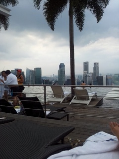 infinity pool marina bay sands