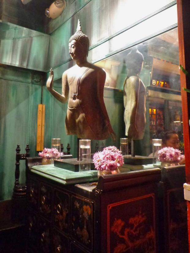 Bodhi Tree Thai Food New York Manhattan Restaurant Buddha